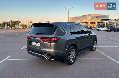 Позашляховик / Кросовер Lexus LX 2022 в 