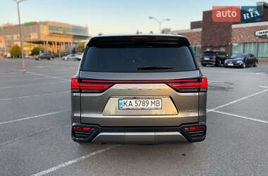 Позашляховик / Кросовер Lexus LX 2022 в 