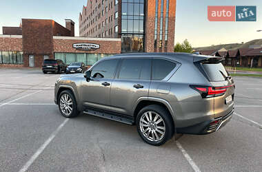 Позашляховик / Кросовер Lexus LX 2022 в 