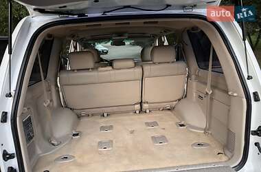Внедорожник / Кроссовер Lexus LX 2006 в 