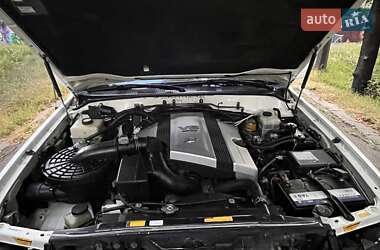 Внедорожник / Кроссовер Lexus LX 2006 в 
