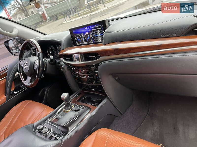 Внедорожник / Кроссовер Lexus LX 2016 в Николаеве фото 7 Внедорожник / Кроссовер Lexus LX 2016 в Николаеве