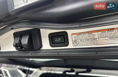 Внедорожник / Кроссовер Lexus LX 2021 в 