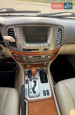 Внедорожник / Кроссовер Lexus LX 2006 в 