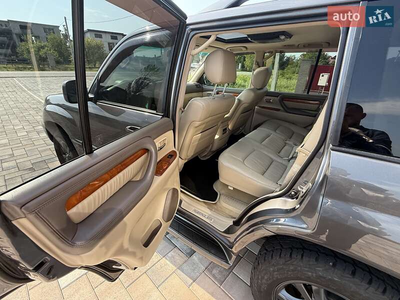 Внедорожник / Кроссовер Lexus LX 2006 в Тячеве фото 26 Внедорожник / Кроссовер Lexus LX 2006 в Тячеве