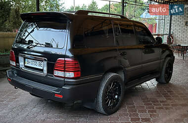 Позашляховик / Кросовер Lexus LX 2005 в 