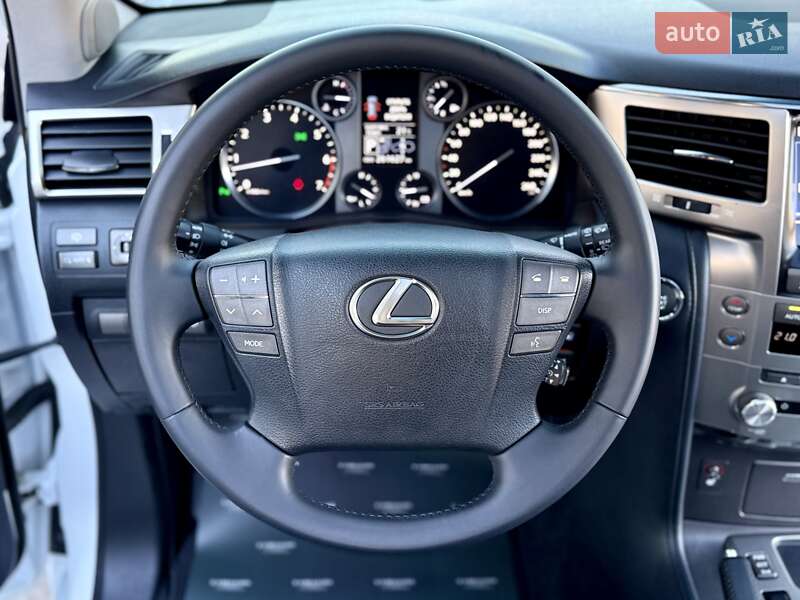 Внедорожник / Кроссовер Lexus LX 2012 в Киеве