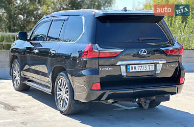 Позашляховик / Кросовер Lexus LX 2017 в 