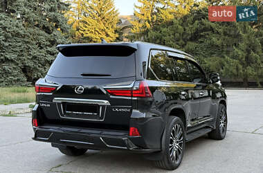 Позашляховик / Кросовер Lexus LX 2016 в 