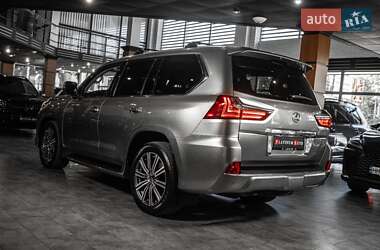 Внедорожник / Кроссовер Lexus LX 2016 в 