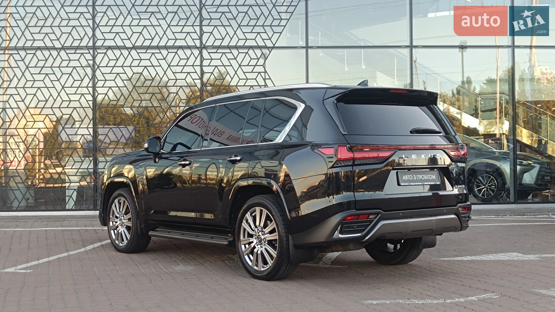 2023 Lexus LX - мініатюра 2