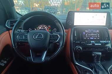 Позашляховик / Кросовер Lexus LX 2023 в 