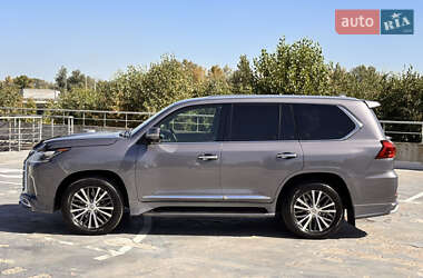 Внедорожник / Кроссовер Lexus LX 2017 в 