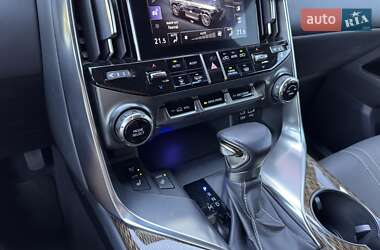 Внедорожник / Кроссовер Lexus LX 2021 в 