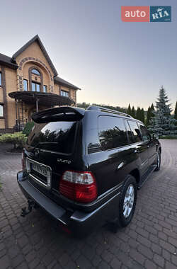 Внедорожник / Кроссовер Lexus LX 2004 в 