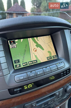 Внедорожник / Кроссовер Lexus LX 2004 в 