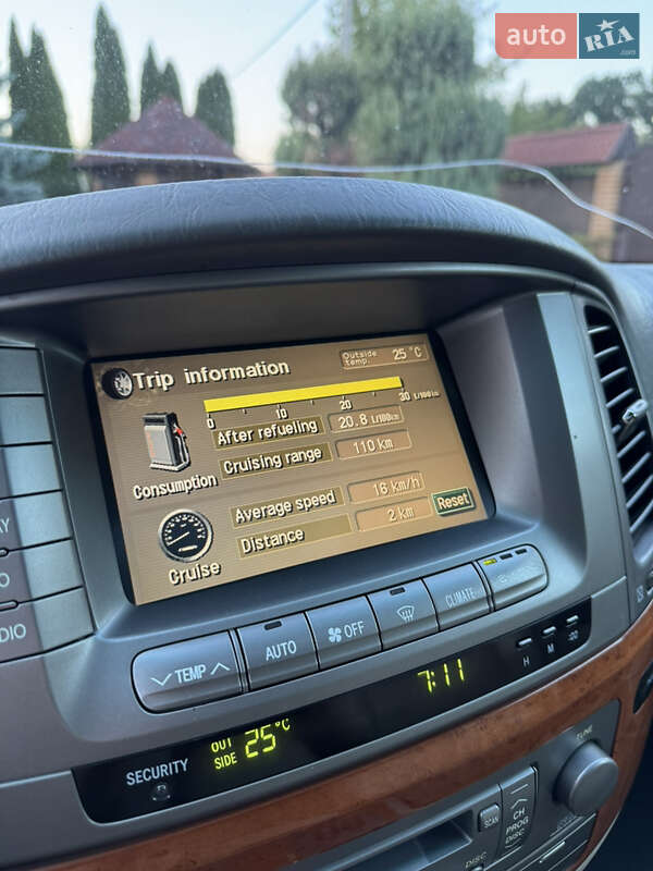 Позашляховик / Кросовер Lexus LX 2004 в Києві