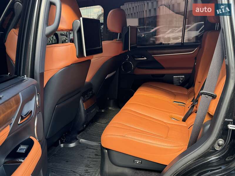 Внедорожник / Кроссовер Lexus LX 2016 в Одессе