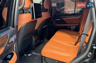 Внедорожник / Кроссовер Lexus LX 2016 в 