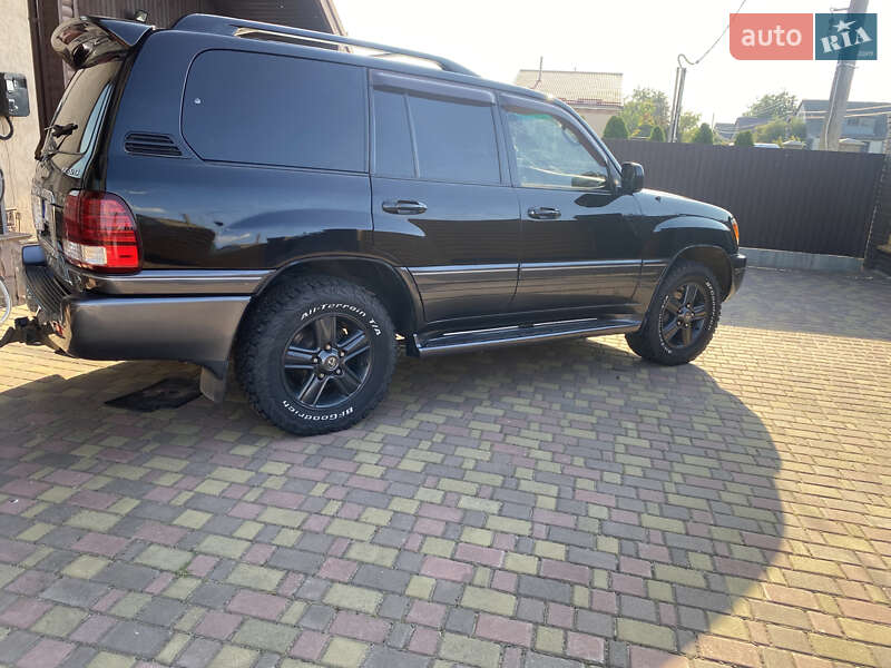 Позашляховик / Кросовер Lexus LX 2006 в Борзні