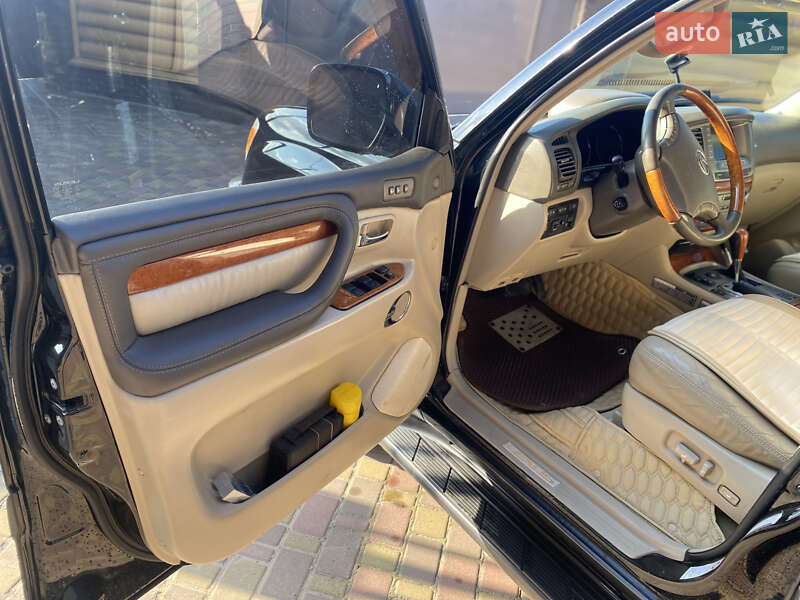 Позашляховик / Кросовер Lexus LX 2006 в Борзні