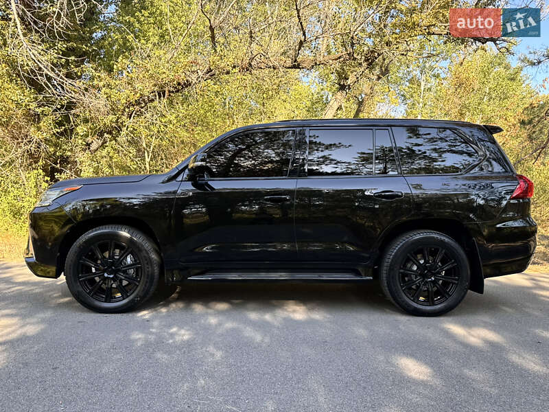 Внедорожник / Кроссовер Lexus LX 2016 в Днепре