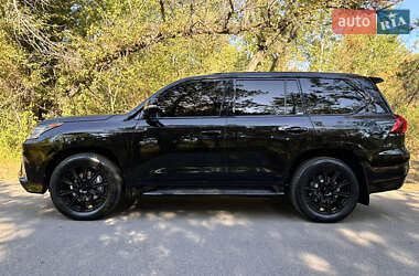 Позашляховик / Кросовер Lexus LX 2016 в 
