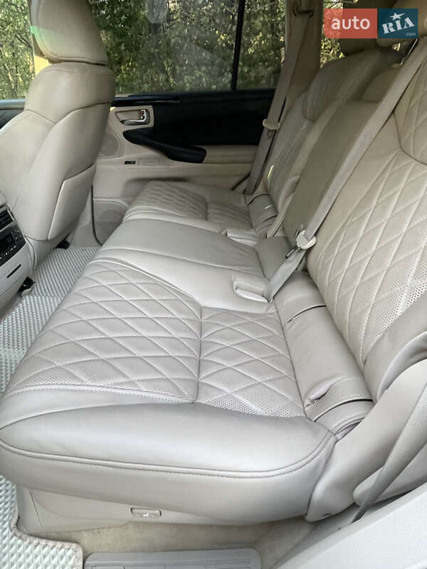 Внедорожник / Кроссовер Lexus LX 2011 в Черкассах