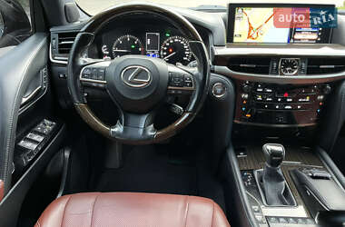 Внедорожник / Кроссовер Lexus LX 2016 в 
