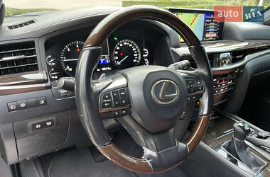 Внедорожник / Кроссовер Lexus LX 2016 в 