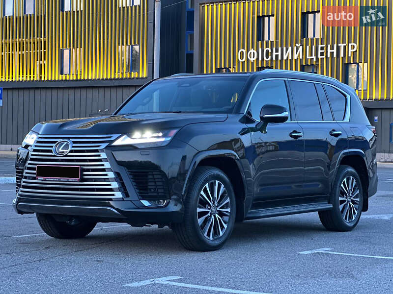 Позашляховик / Кросовер Lexus LX 2025 в 
