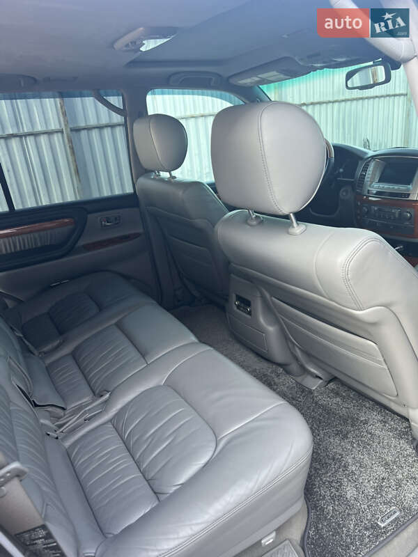 Внедорожник / Кроссовер Lexus LX 2007 в Черновцах