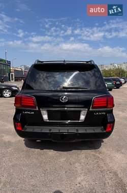 Внедорожник / Кроссовер Lexus LX 2008 в 