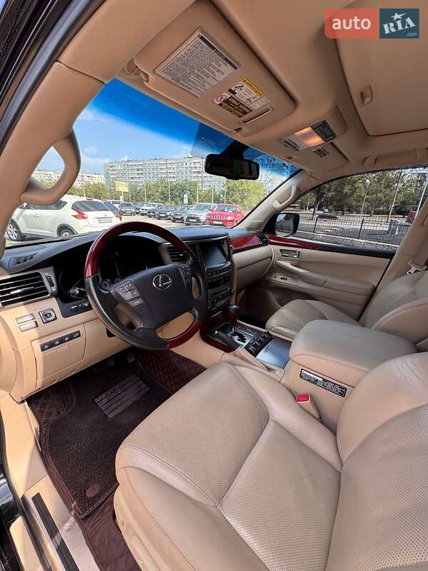 Внедорожник / Кроссовер Lexus LX 2008 в Киеве фото 16 Внедорожник / Кроссовер Lexus LX 2008 в Киеве