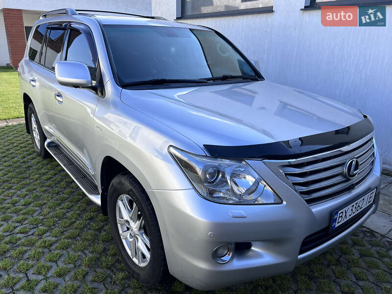Внедорожник / Кроссовер Lexus LX 2008 в Ровно