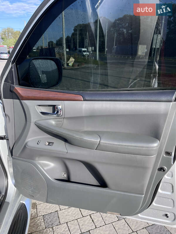 Внедорожник / Кроссовер Lexus LX 2008 в Ровно