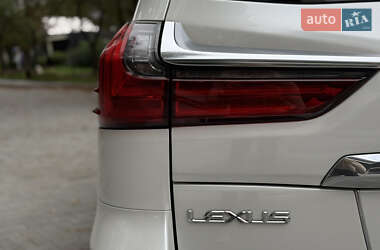 Позашляховик / Кросовер Lexus LX 2019 в 