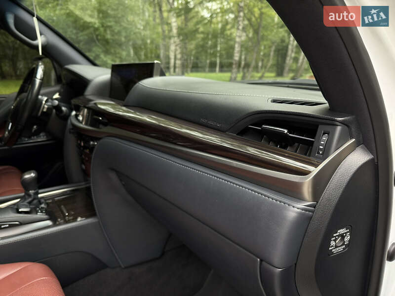 Внедорожник / Кроссовер Lexus LX 2019 в Тернополе фото 38 Внедорожник / Кроссовер Lexus LX 2019 в Тернополе