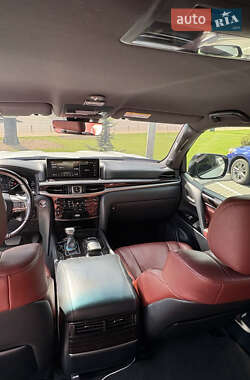 Внедорожник / Кроссовер Lexus LX 2019 в 