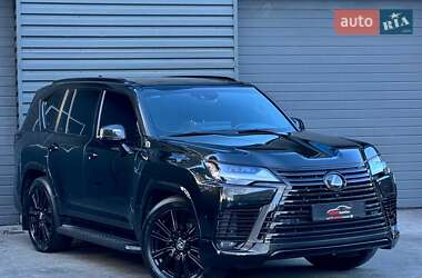 Внедорожник / Кроссовер Lexus LX 2022 в 