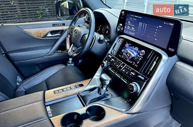 Внедорожник / Кроссовер Lexus LX 2022 в 