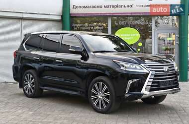 Позашляховик / Кросовер Lexus LX 2017 в 