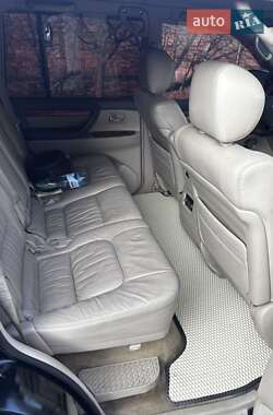 Внедорожник / Кроссовер Lexus LX 2005 в 