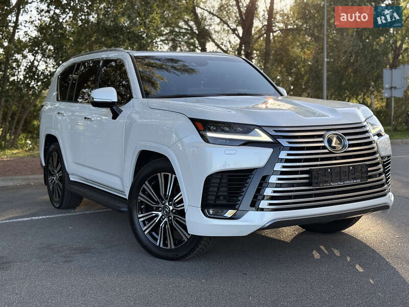 Lexus LX 2022
