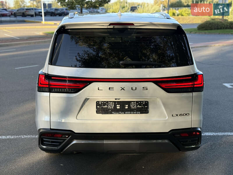 Позашляховик / Кросовер Lexus LX 2022 в Києві