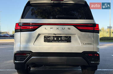 Внедорожник / Кроссовер Lexus LX 2022 в 