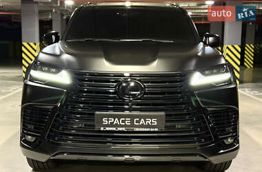Внедорожник / Кроссовер Lexus LX 2022 в 
