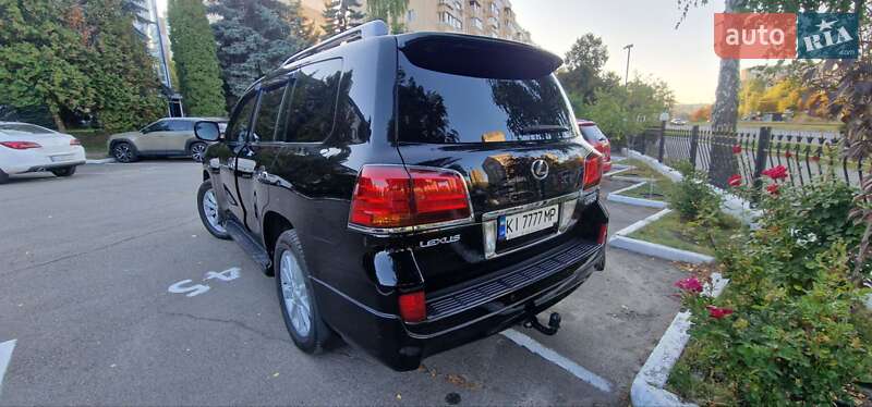 Внедорожник / Кроссовер Lexus LX 2011 в Киеве