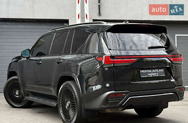 Позашляховик / Кросовер Lexus LX 2022 в 