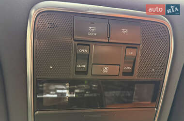 Позашляховик / Кросовер Lexus LX 2022 в 